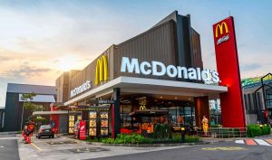 McDonald’s: How to Apply For a Job, Benefits, Salaries, and More